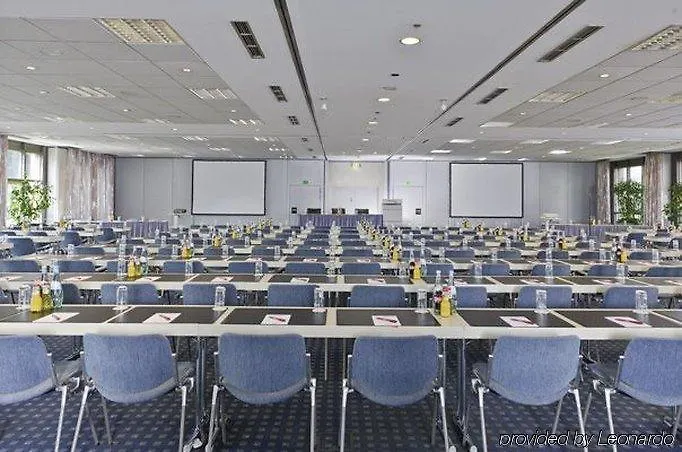 Arvena Park Hotel Nuremberg 4*,