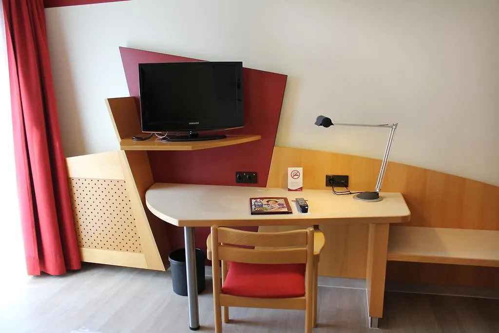 Arvena Park Hotel Nuremberg 4*,